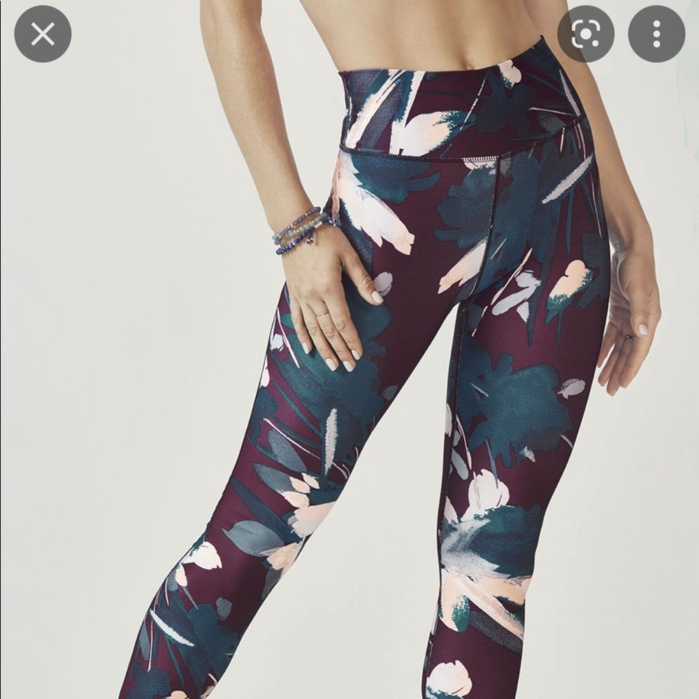 FABLETICS High-Waisted Sexy Sport Long Leggings in Floral Purple White